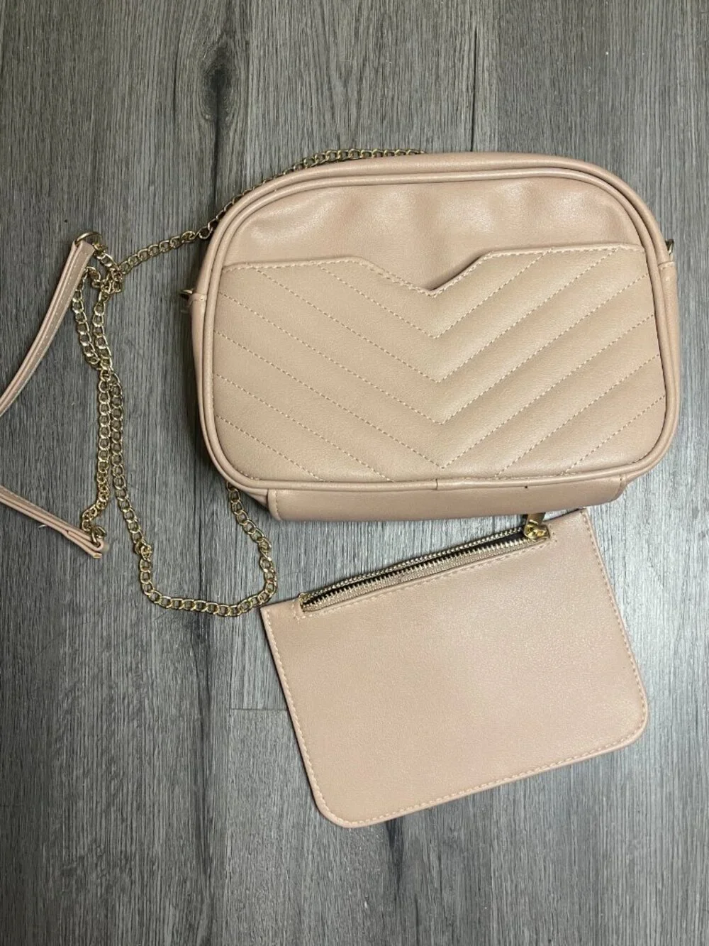 A New Day Quilted Camera Crossbody Sling Bag OS Neutral Leather Minimalist - Picture 2 of 2